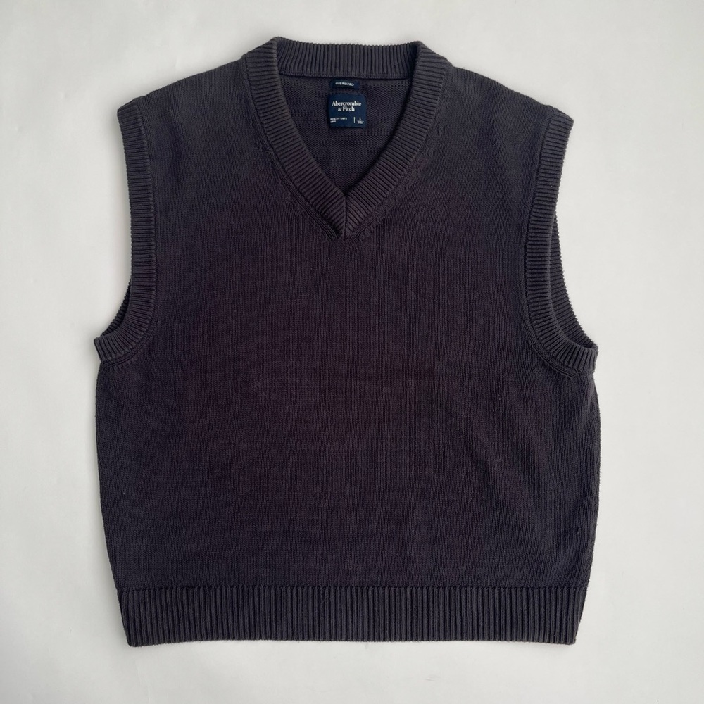 Abercrombie & Fitch men’s oversized gray sweater